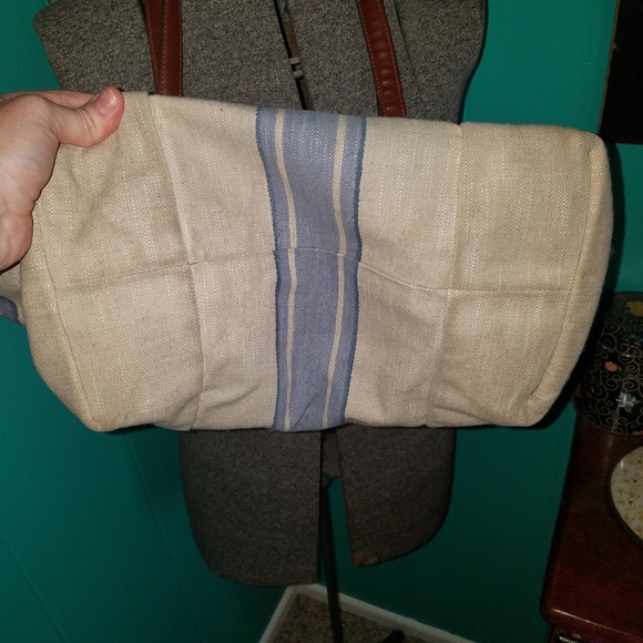 Large Lucky Brand handbag - Picture 2 of 6